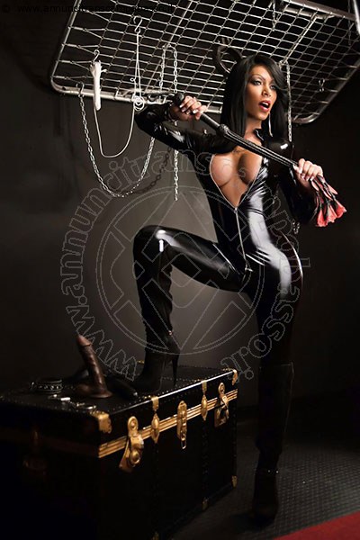 Foto Incontro Padrona Meg Castellani  Mistresstrans Padova